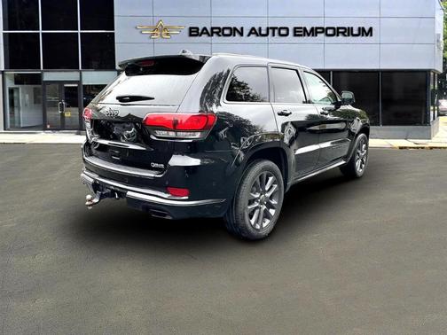 Photo 3 of 36 of 2018 Jeep Grand Cherokee High Altitude