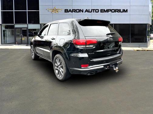 Photo 5 of 36 of 2018 Jeep Grand Cherokee High Altitude
