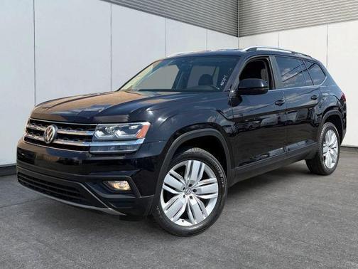 Deep Black Pearl Effect 2019 Volkswagen Atlas 3.6L SE w/Technology