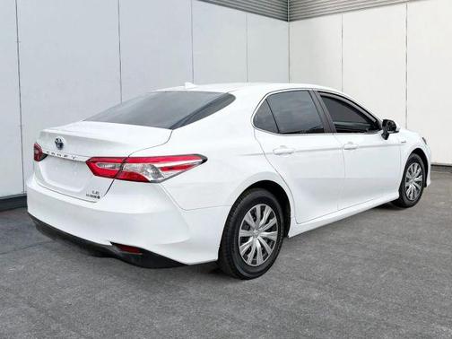 White 2020 Toyota Camry Hybrid LE