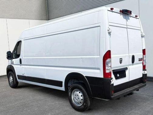White 2021 RAM ProMaster 2500 High Roof
