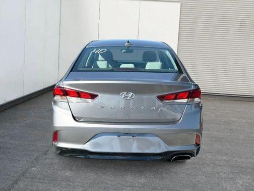 Gray 2018 Hyundai SONATA SEL
