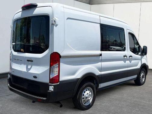 White 2022 Ford Transit-250 ROOF W/RWB