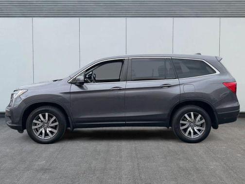 Gray 2019 Honda Pilot EX