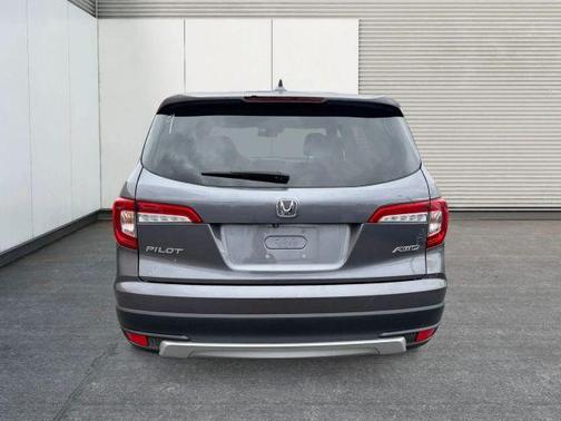 Gray 2019 Honda Pilot EX