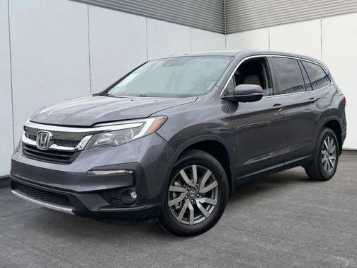 Gray 2019 Honda Pilot EX