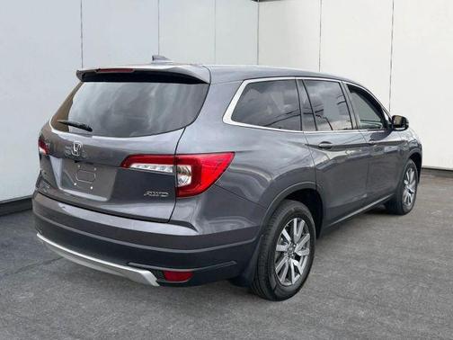 Gray 2019 Honda Pilot EX