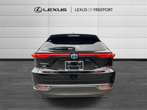 2023 Toyota Venza LE