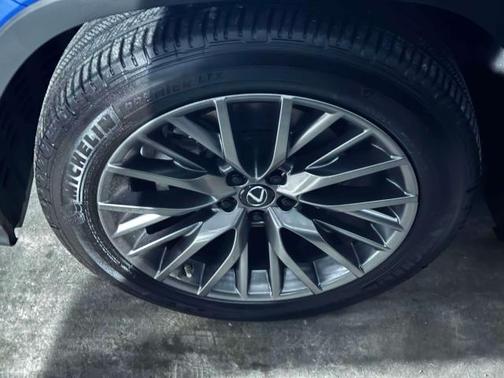 2022 Lexus RX 350 F SPORT Handling