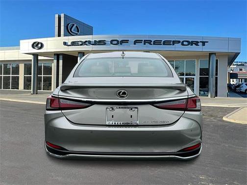 2021 Lexus ES 250 Base