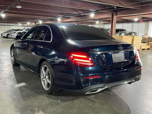 2017 Mercedes-Benz E-Class 4MATIC