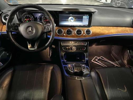 2017 Mercedes-Benz E-Class 4MATIC