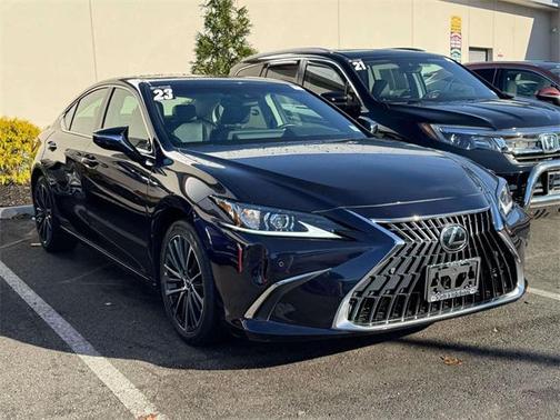 2023 Lexus ES 350 Base