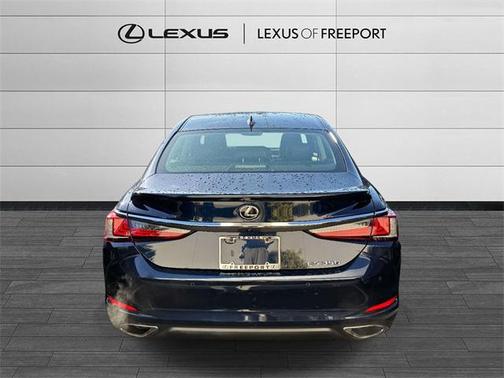 2023 Lexus ES 350 Base