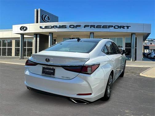 2023 Lexus ES 350 Ultra Luxury