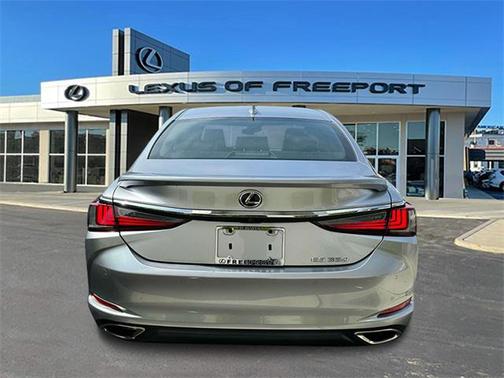 2022 Lexus ES 350 Base