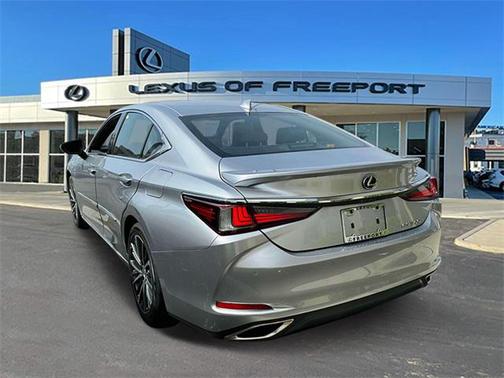 2022 Lexus ES 350 Base