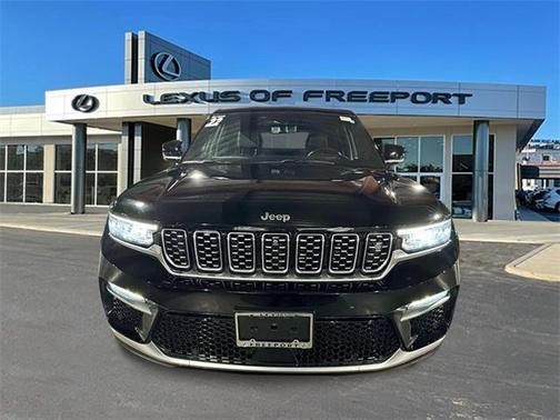 2022 Jeep Grand Cherokee Summit