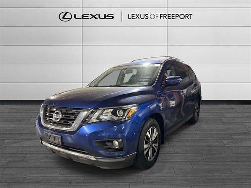 2017 Nissan Pathfinder SL