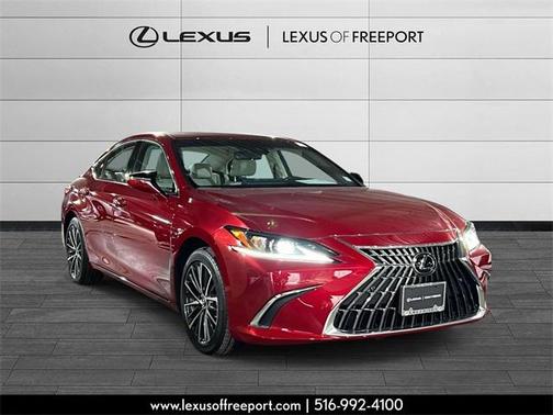 2025 Lexus ES 300h Base