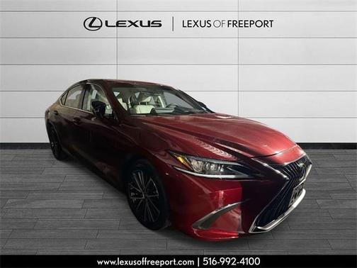 2025 Lexus ES 300h Base