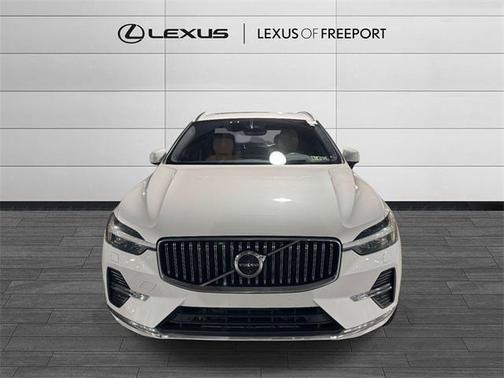 2022 Volvo XC60 B5 Inscription