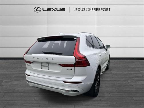 2022 Volvo XC60 B5 Inscription