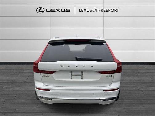 2022 Volvo XC60 B5 Inscription