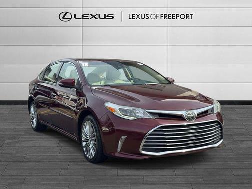 Red 2018 Toyota Avalon XLE