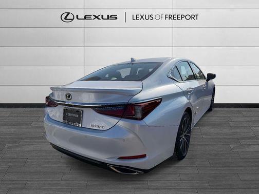 2024 Lexus ES 350 Base