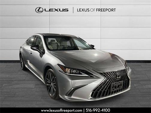 2025 Lexus ES 300h Base