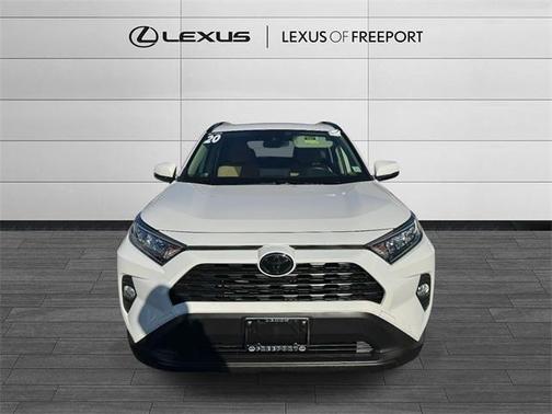 2020 Toyota RAV4 XLE