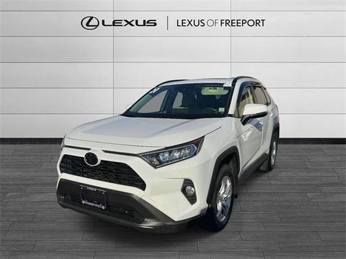 2020 Toyota RAV4 XLE