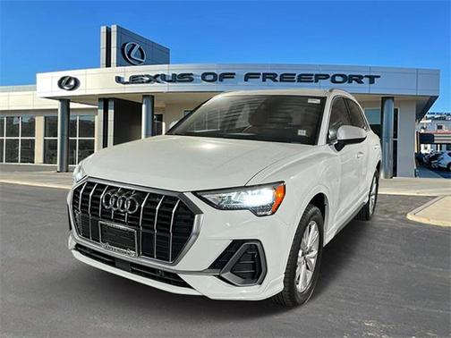 2021 Audi Q3 45 S line Premium