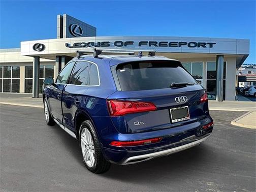 2020 Audi Q5 40 Premium Plus