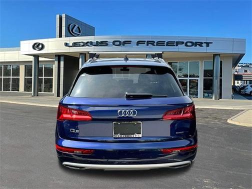2020 Audi Q5 40 Premium Plus