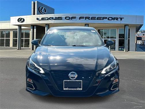 2020 Nissan Altima SR FWD