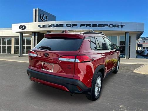 2022 Toyota Corolla Cross LE