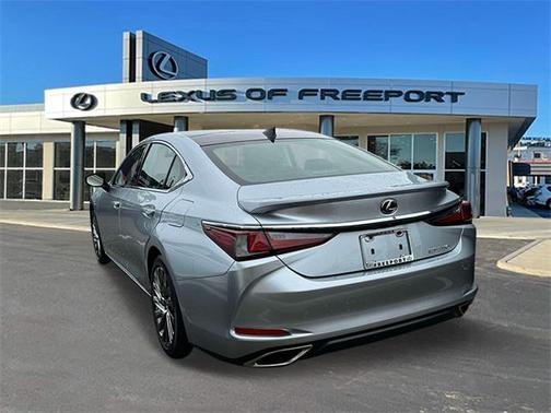2024 Lexus ES 350 Ultra Luxury