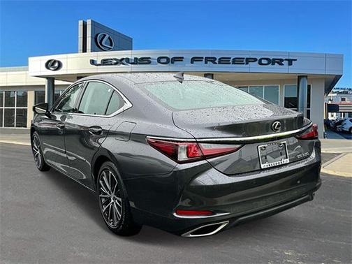 2022 Lexus ES 350 Base