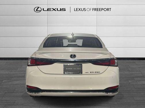 White Pearl 2023 Lexus ES 250 Base