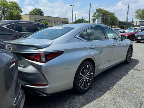2024 Lexus ES 350 Base