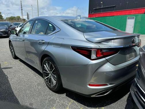 2024 Lexus ES 350 Base