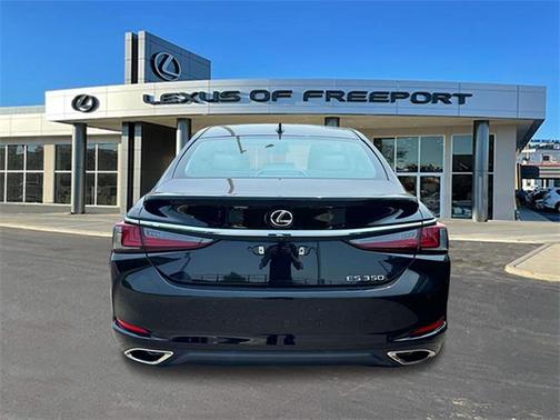 2022 Lexus ES 350 Base