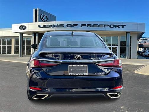 2022 Lexus ES 350 Base