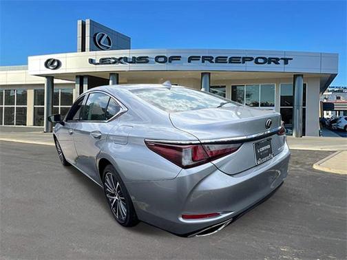 2024 Lexus ES 350 Base