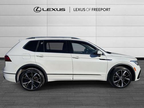 2022 Volkswagen Tiguan 2.0T SEL R-Line 4MOTION