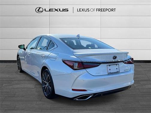 2025 Lexus ES 350 Base