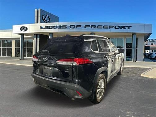 2022 Toyota Corolla Cross LE