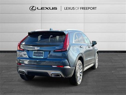 2021 Cadillac XT4 Premium Luxury